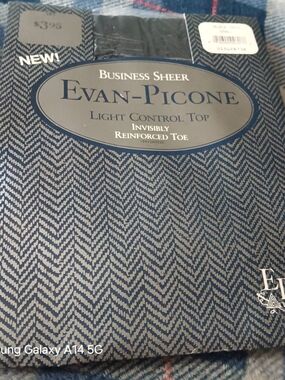 Evan Picone Navy and Cream Herringbone Sheer Hosiery